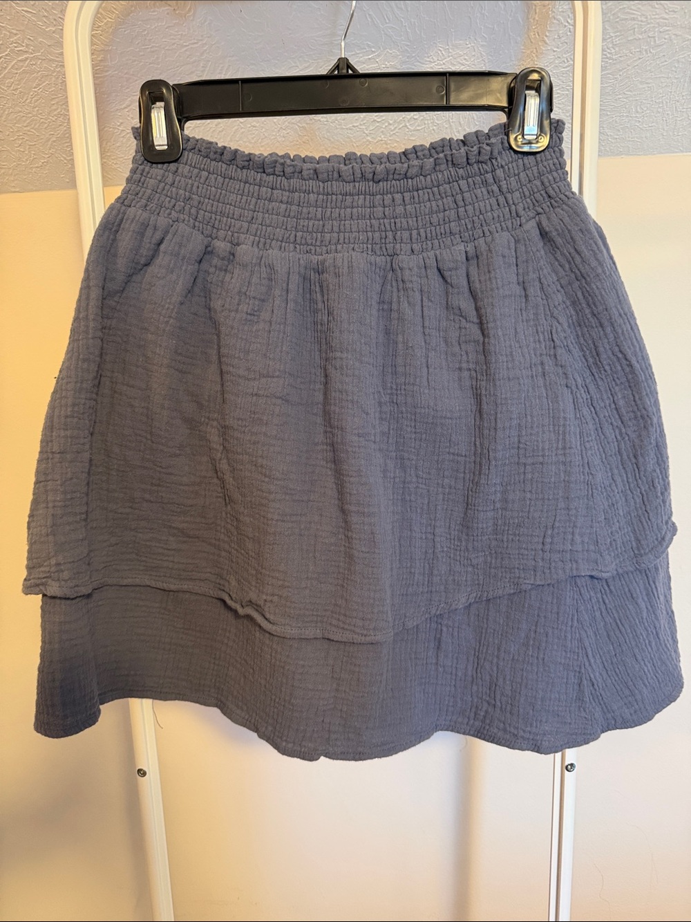 C & C California tiered cotton mini skirt - size small   Slate blue